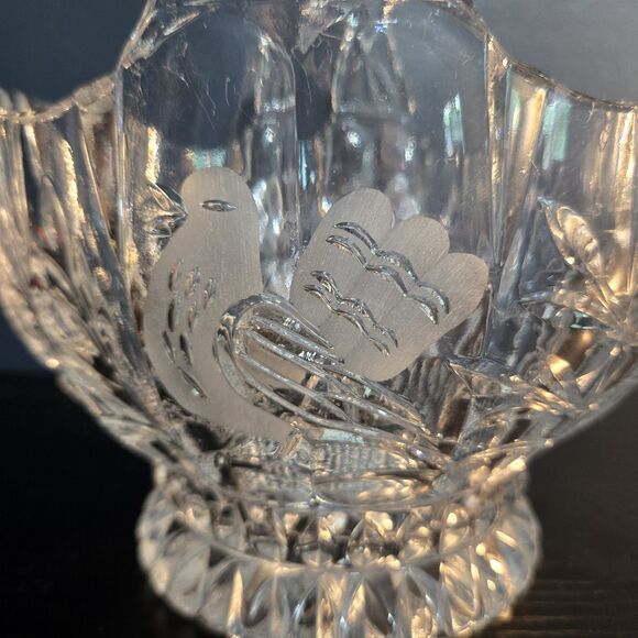 Action Industries Cut Glass Easter Basket Bird Frosted 8.5 x 6.5 x 5 Candy Dish - Picture 2 of 7